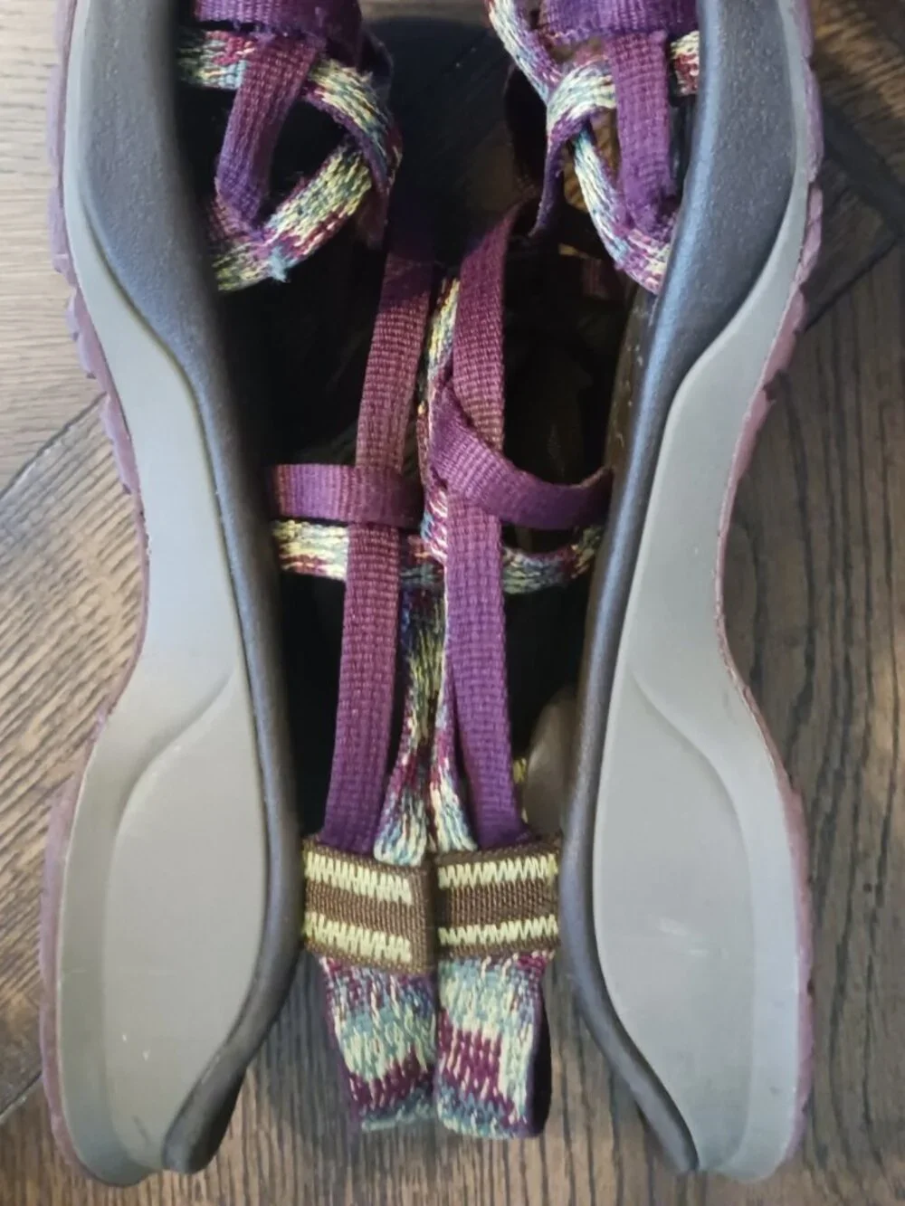 Chaco Z/Cloud X2 Strap Arch Support Sandals  Size 8  Like New